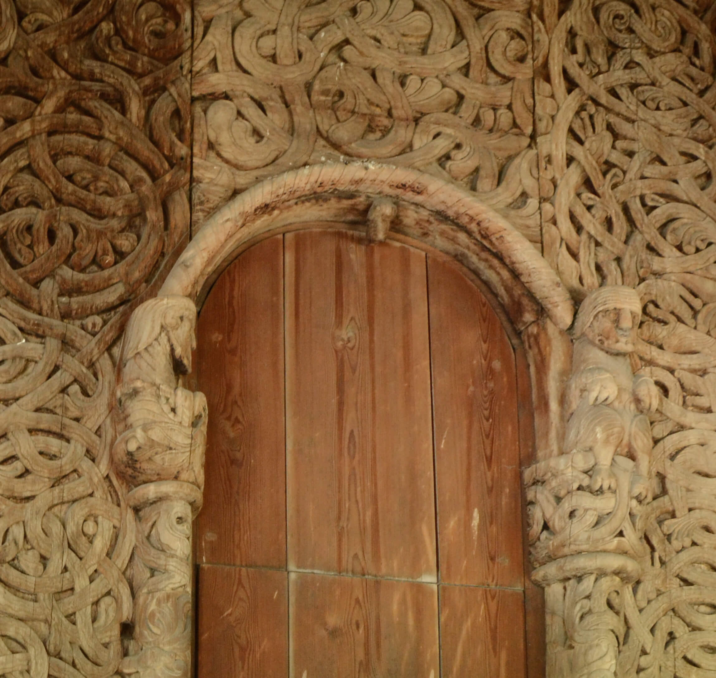 Inngangsportal i Heddal stavkirke